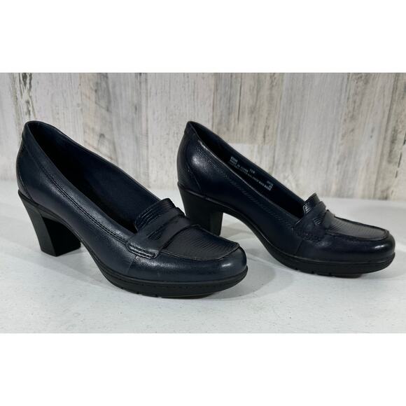 Clarks Bendables Leather Penny Loafer Block Heels Size 7.5 Navy Blue - Picture 1 of 11